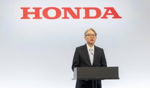 Hanya Diproduksi 2.000 Unit, Yamaha Rilis MX King 150 Prima Pramac Livery di Jakarta Fair 1 Mantan Bos Honda Gagal Gulingkan CEO Toshihiro Mibe