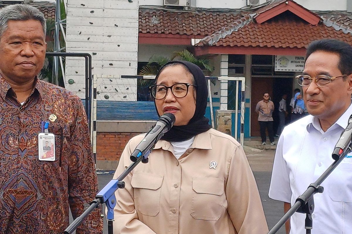 Nanik S Deyang