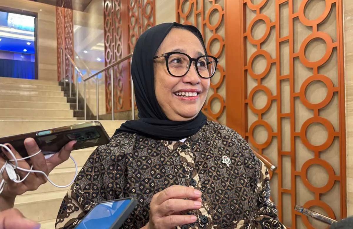 Nanik S.Deyang