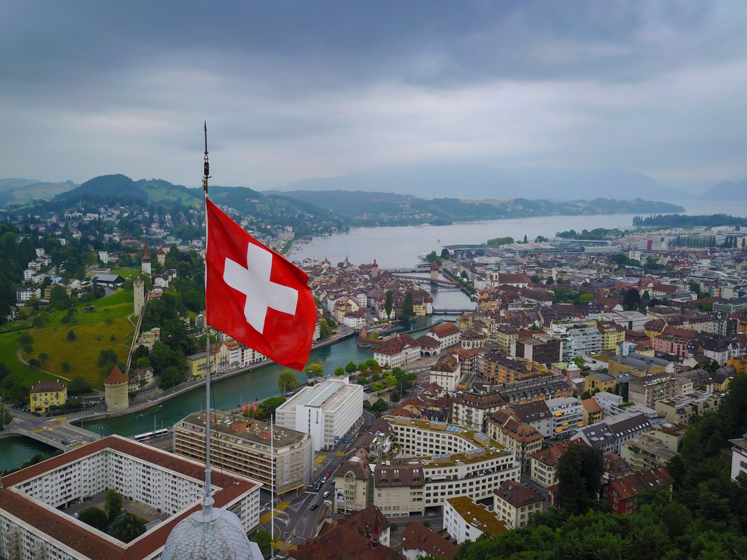 Perundingan AS Iran di Swiss Dimulai di Tengah Ketegangan Selat Hormuz 1 Swiss