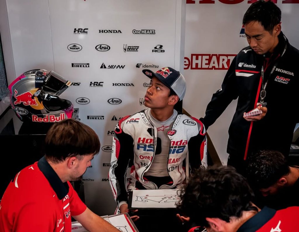 Sesi Practice Moto3 Hungaria 2026: Veda Ega Pratama Tembus Posisi Kedua, Lolos Otomatis ke Q2 4 Veda Pratama CatalanGP
