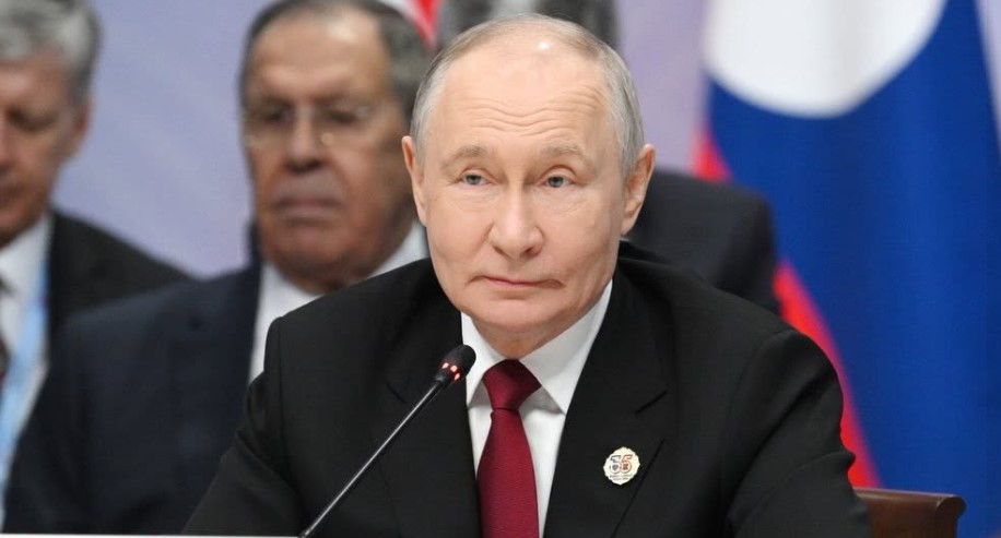 AS Iran Rampungkan Draf Proposal Sanksi Minyak di Swiss 1 Vladimir Putin