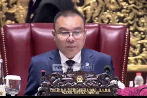 Menlu Abbas Araghchi Ungkap Iran dan AS Gelar Negosiasi MoU di Swiss 3 Terima Laporan Ancaman PHK 55 Ribu Buruh, Sufmi Dasco Langsung Kontak Dirut Pertamina